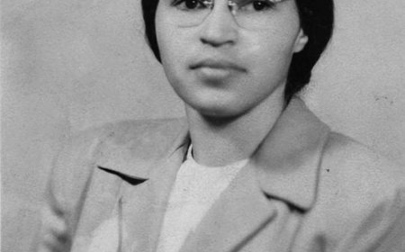 “As pessoas sempre dizem que eu não cedi o meu assento porque estava cansada. Mas isso não é verdade. Eu estava apenas cansada de ceder.”  — Rosa Parks